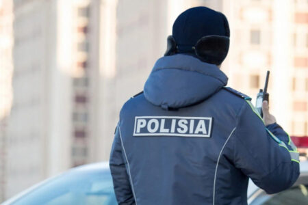 Астана тұрғыны шетелден көлік жеткіземін деп 15 азаматты сан соқтырған