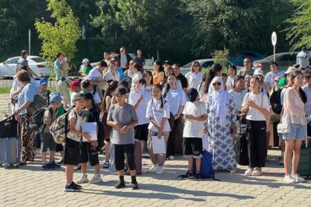 АУДАН ОҚУШЫЛАРЫ «ТАУ САМАЛЫ» ЛАГЕРІНЕ КЕЗЕКТІ ДЕМАЛУҒА АТТАНДЫ