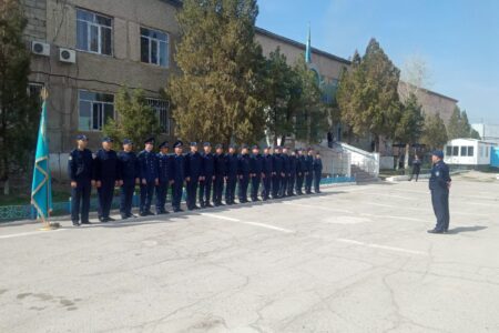 ҚАЖ қызметкерлері жаздық киім үлгісіне көшті