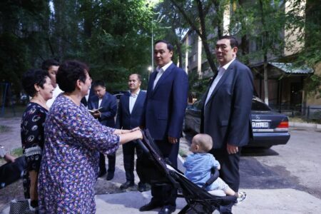 Облыс әкімінің тапсырмасы: Тараздағы шағын аудандар түнгі жарықпен қамтылуда