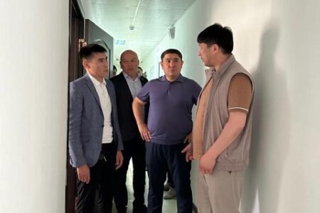 БАСҚАРМА БАСШЫСЫ СПОРТ НЫСАНДАРЫНЫҢ ЖАҒДАЙЫМЕН ТАНЫСТЫ